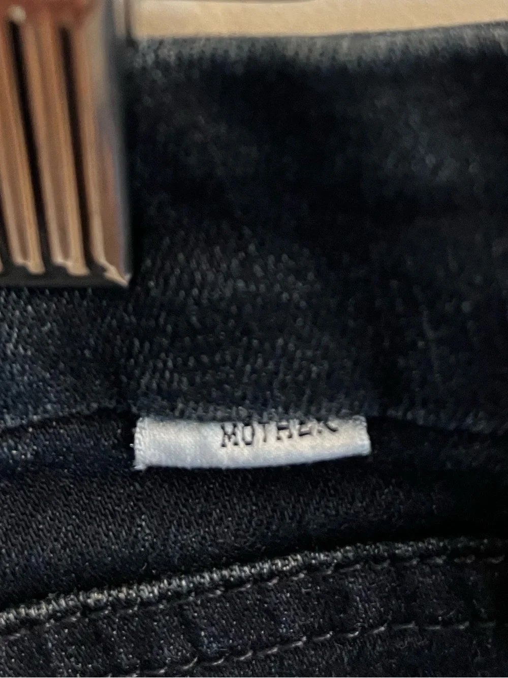Women’s MOTHER Looker Ankle Fray Black Washed Denim Jeans - EUC Size 30